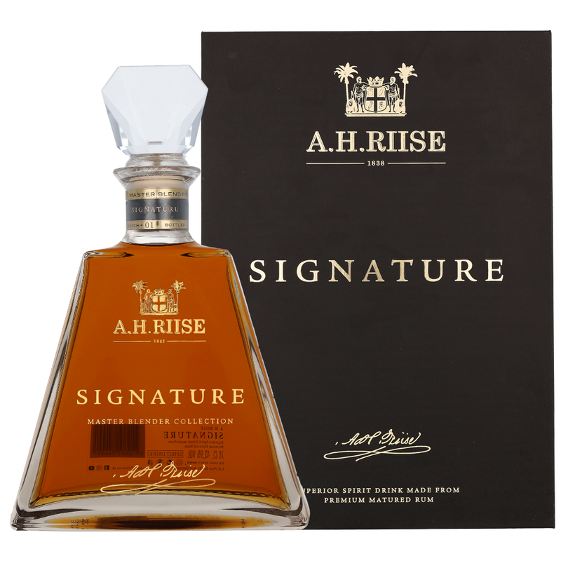 A.H. Riise Signature Master Blender + GB | 43.9% | 0,70 l